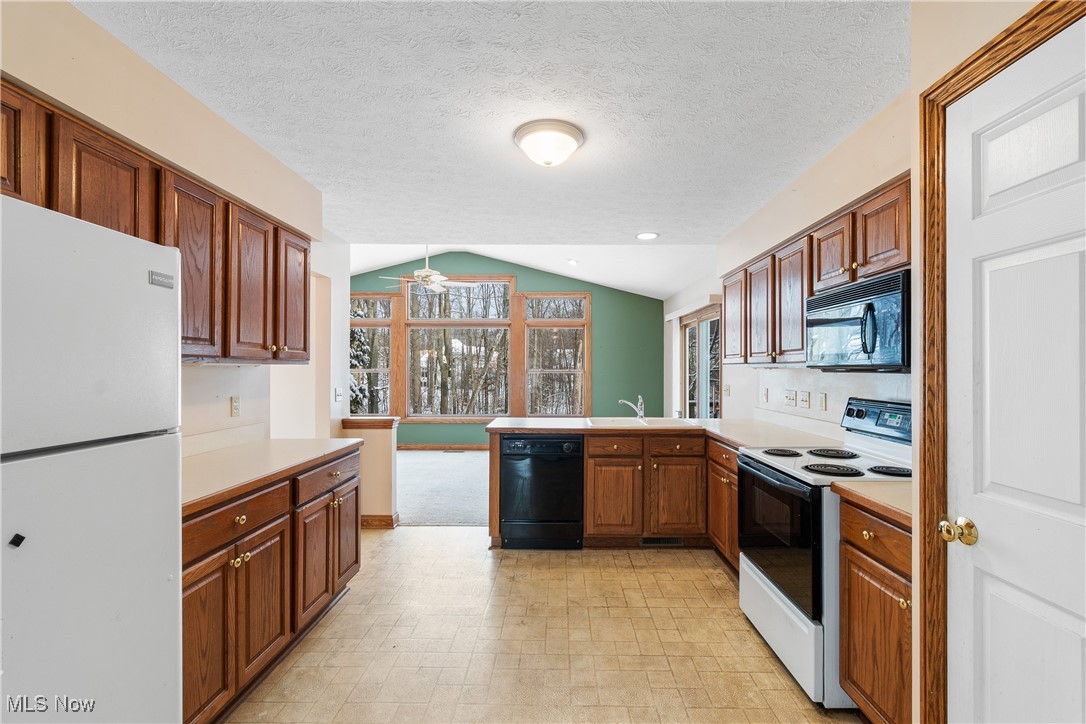 1394 Golden Lane, Broadview Heights, Ohio image 14