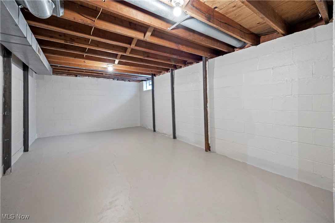 1704 Emerald Drive, Lorain, Ohio image 31