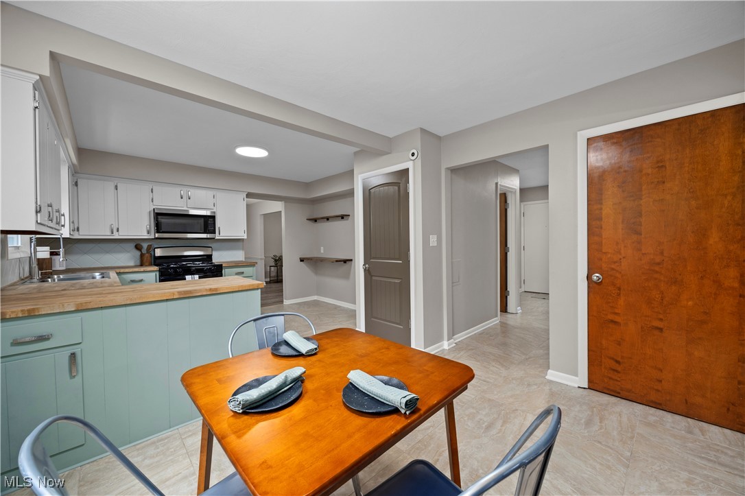 1704 Emerald Drive, Lorain, Ohio image 15