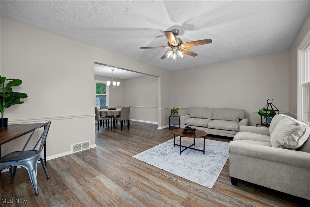 1704 Emerald Drive, Lorain, Ohio image 5