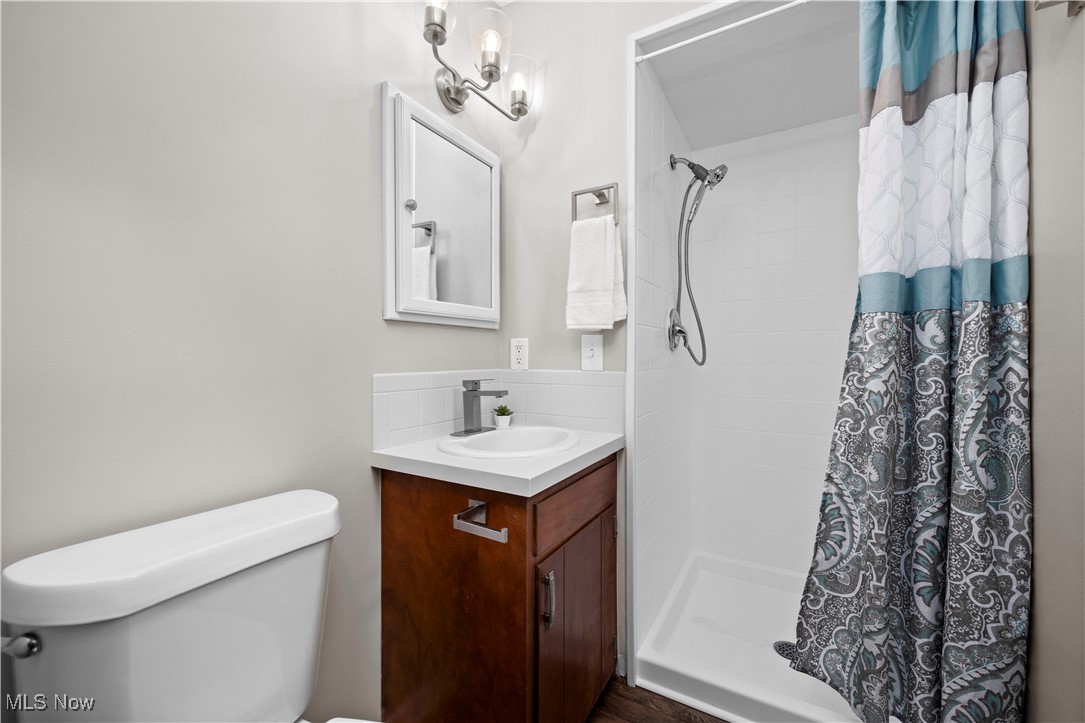 1704 Emerald Drive, Lorain, Ohio image 23