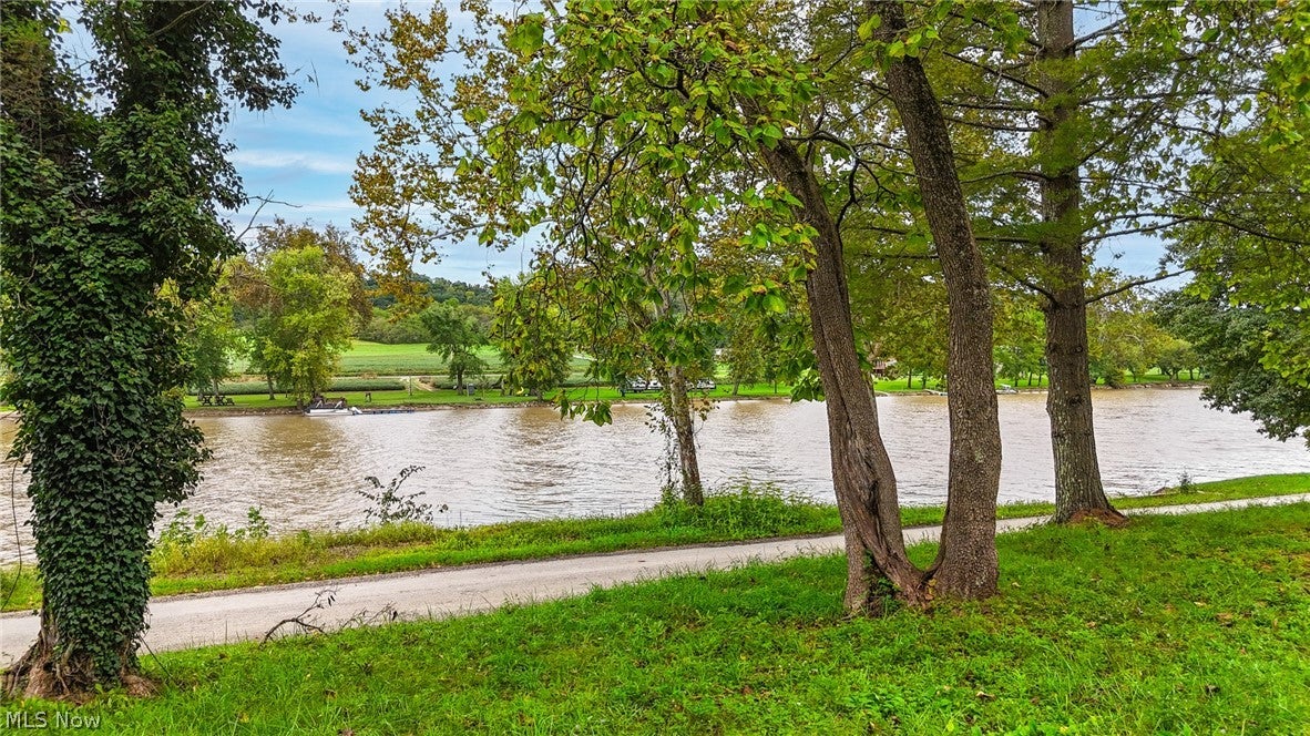 9223 Muskingum River Road