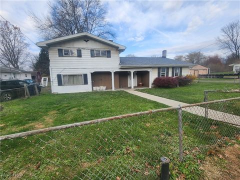 Tiny photo for 5438 Jimtown Road, East Palestine, OH 44413 (MLS # 5172377)