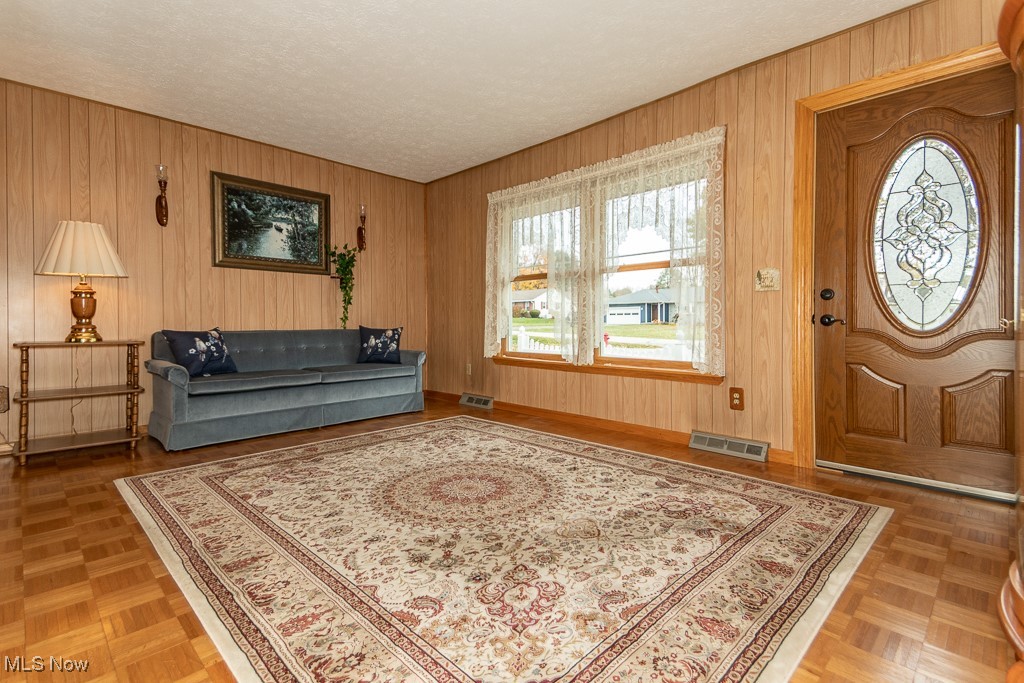 Elmar & Seco - Residential