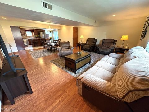 Tiny photo for 312 Henrietta Street, Weirton, WV 26062 (MLS # 5204200)