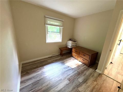Tiny photo for 312 Henrietta Street, Weirton, WV 26062 (MLS # 5204200)