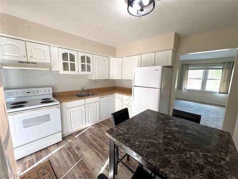 Tiny photo for 312 Henrietta Street, Weirton, WV 26062 (MLS # 5204200)