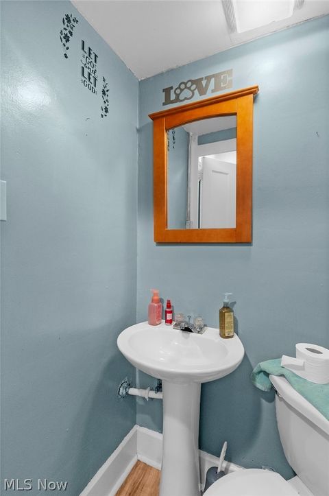 Tiny photo for 272 Outlook Avenue, Youngstown, OH 44504 (MLS # 5214460)