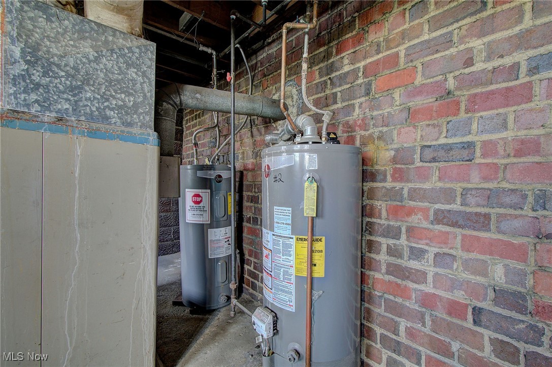 2 & 3/The City/Canton - Residential Income