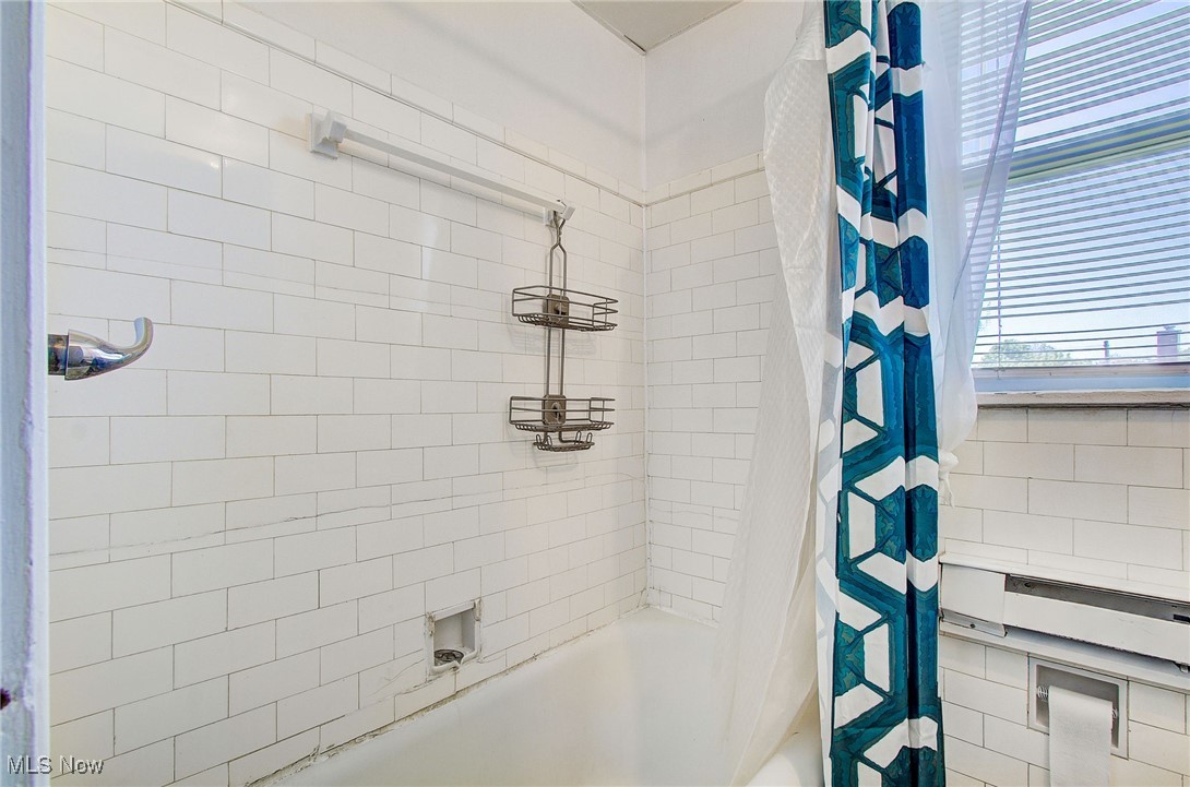 2 & 3/The City/Canton - Residential Income