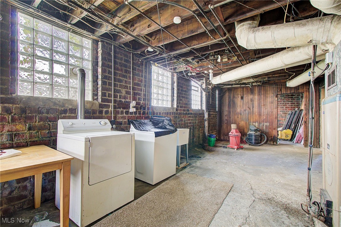 2 & 3/The City/Canton - Residential Income