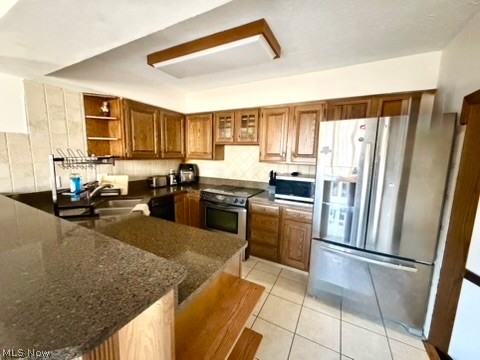 Colonial Hills 08 - Residential