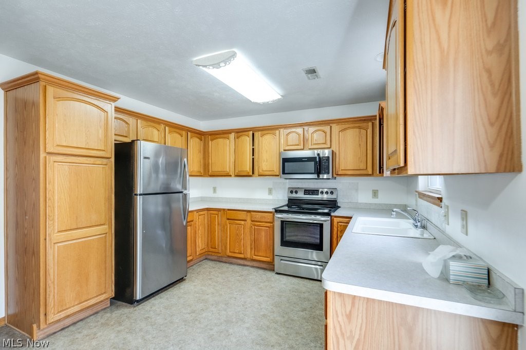 Canterbury Crossing Condo - Residential