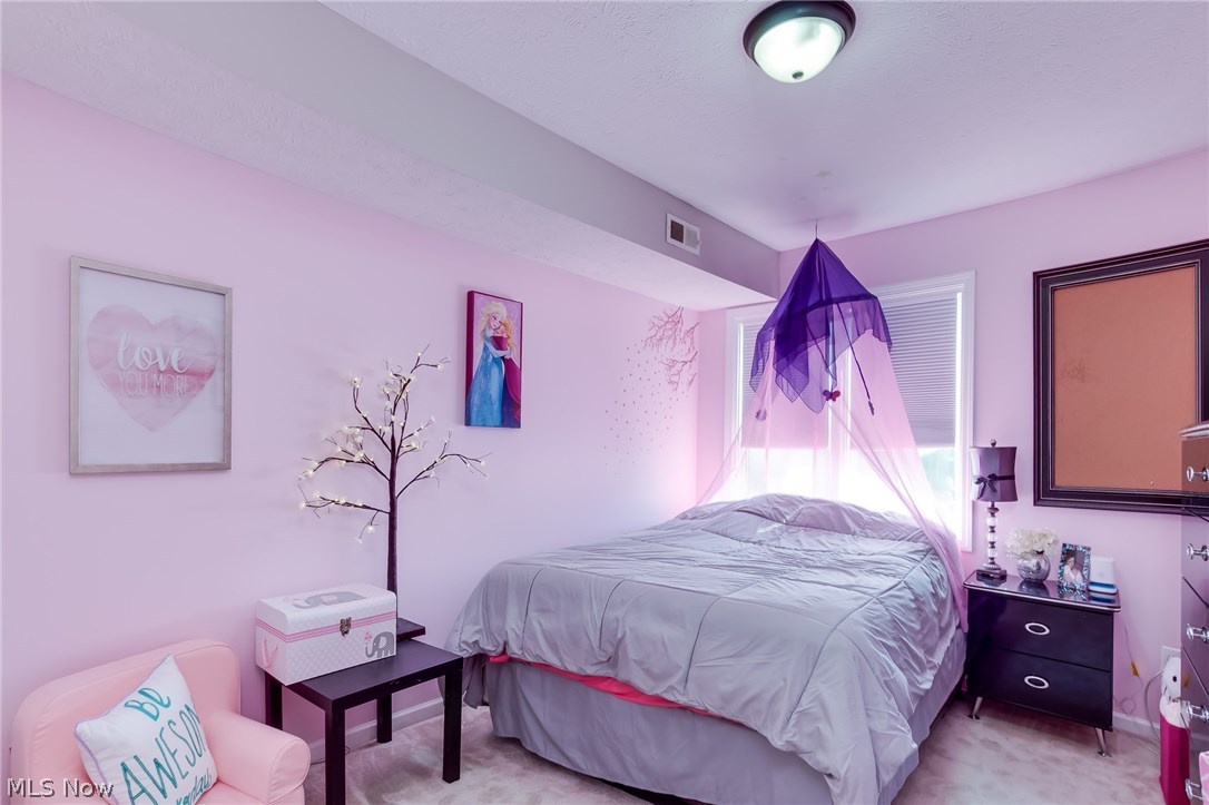 Hickory Ridge Condo - Residential