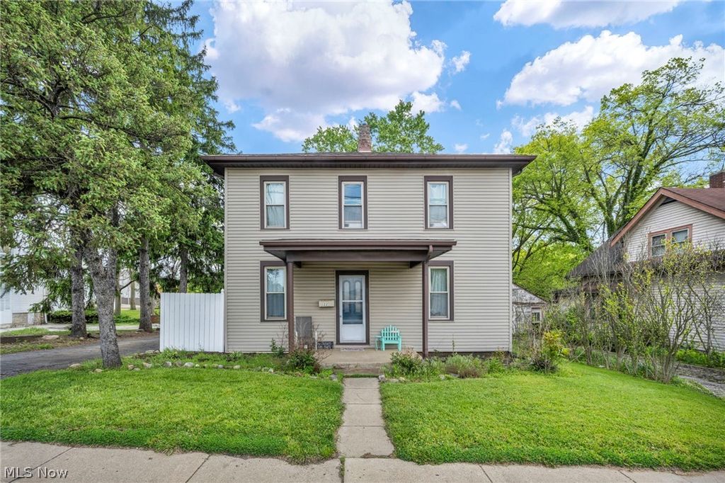Photo of 22 Main Street S, Navarre, OH 44662 (MLS # 5209553)