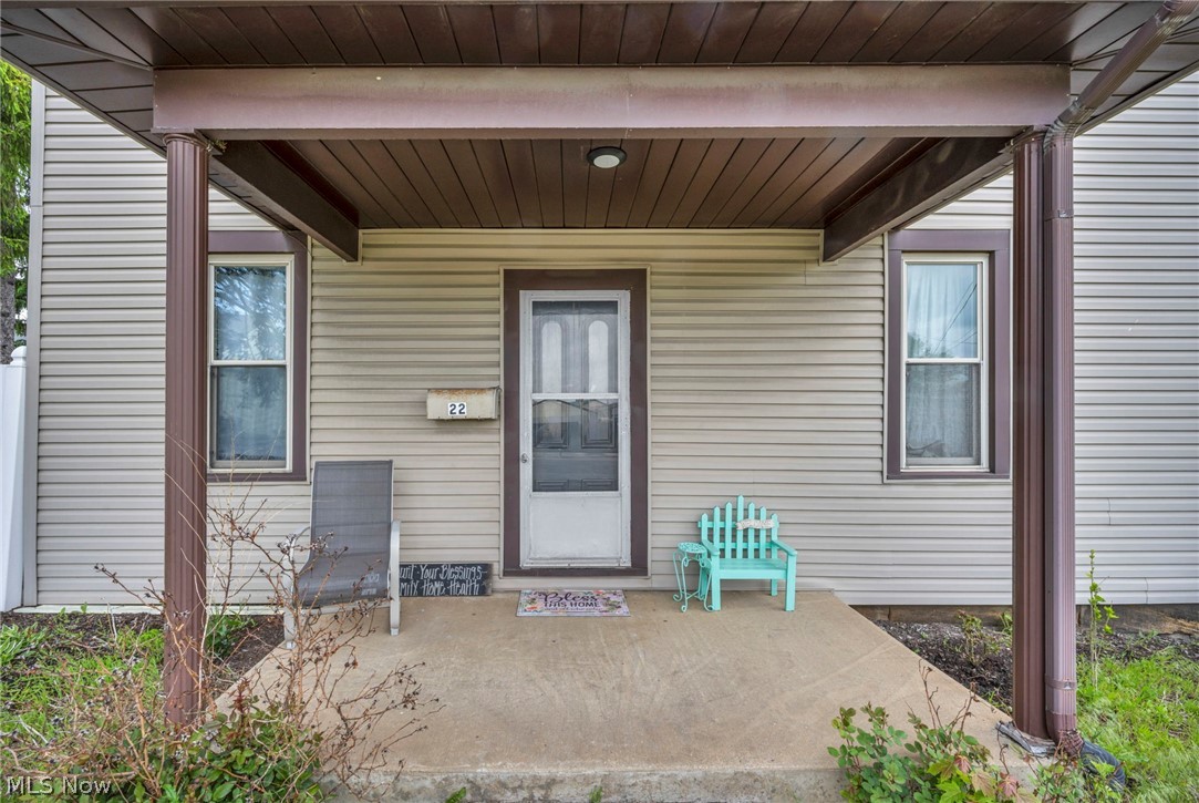 22 Main Street S