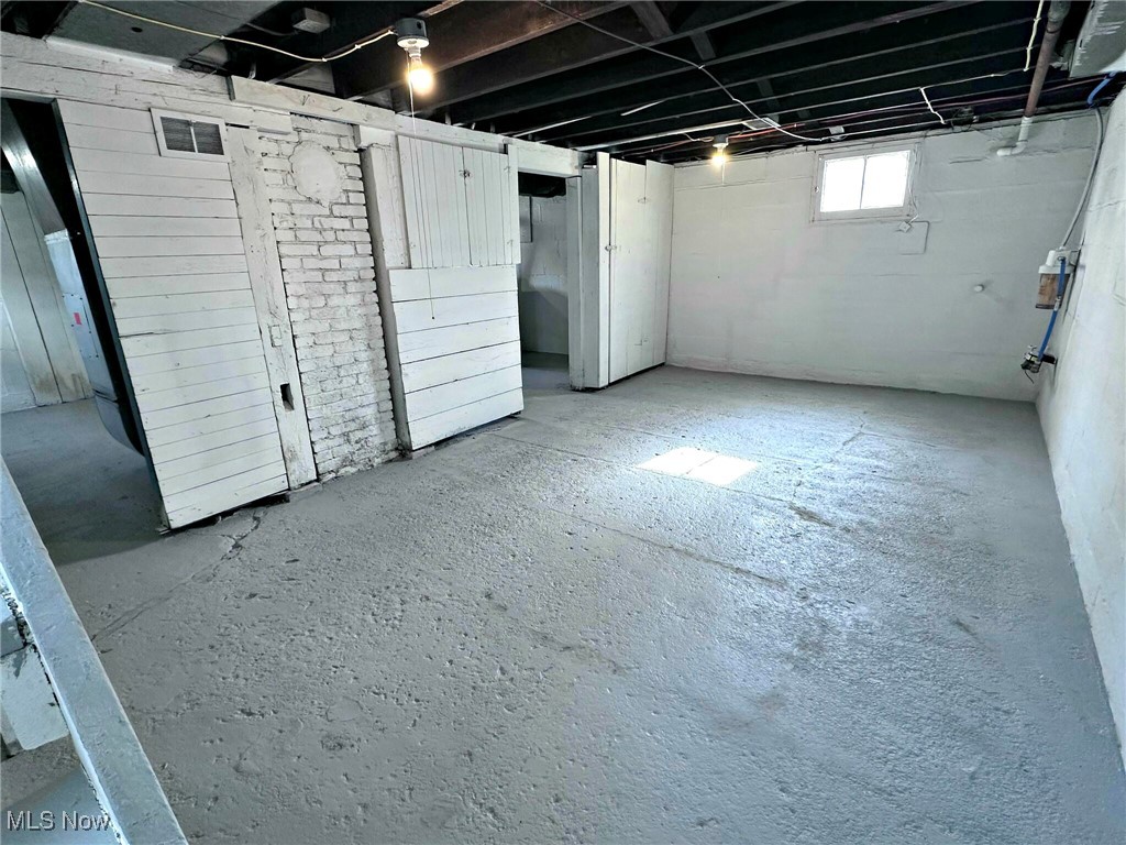 3399 Hughes Avenue, Girard, Ohio image 25