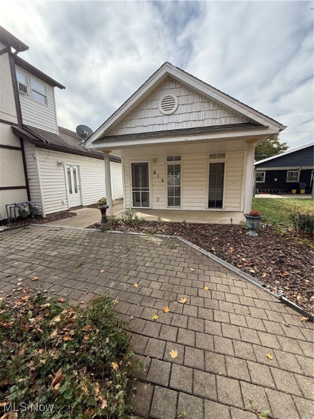 Photo of 915 Main Street, Dresden, OH 43821 (MLS # 5168088)