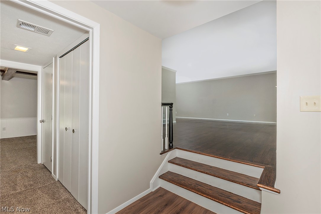 Hunt Club Mdws 02 - Residential