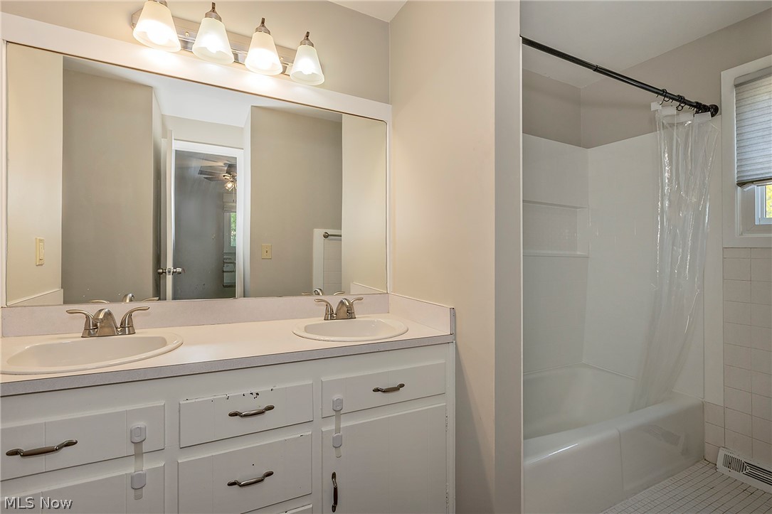Hunt Club Mdws 02 - Residential