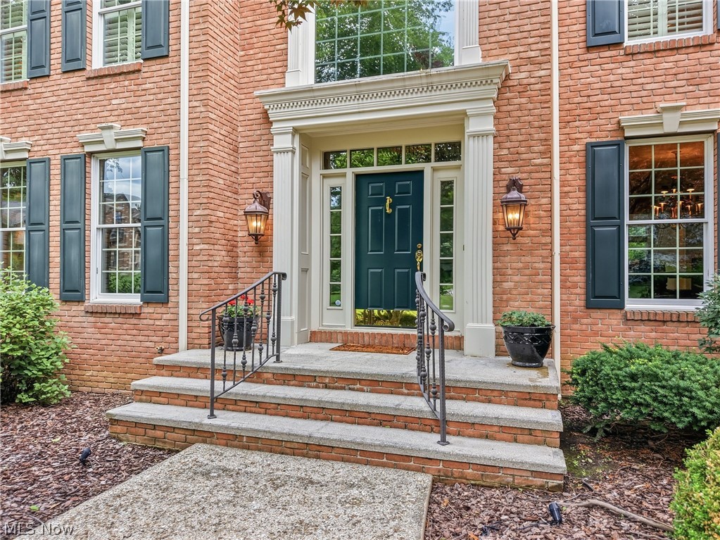 312 Aberdeen Lane
