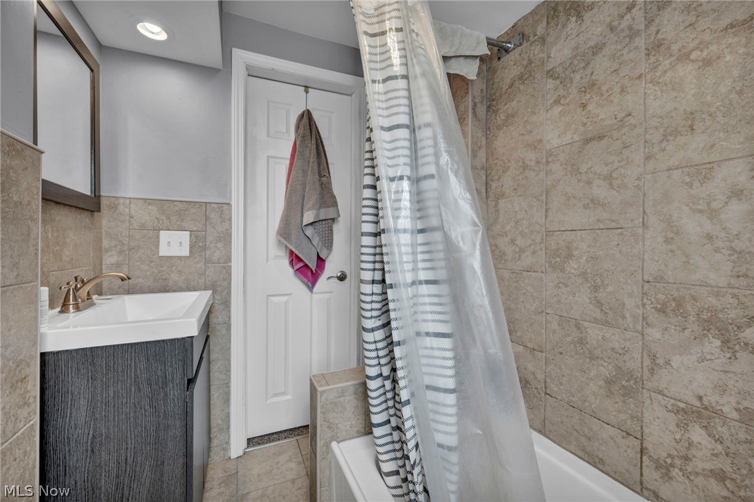 West/Portage Path - Residential