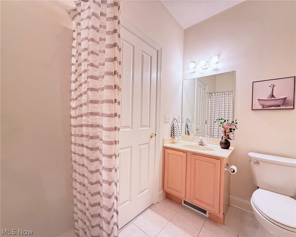 Pheasant Woods Condos Ph IV - Residential