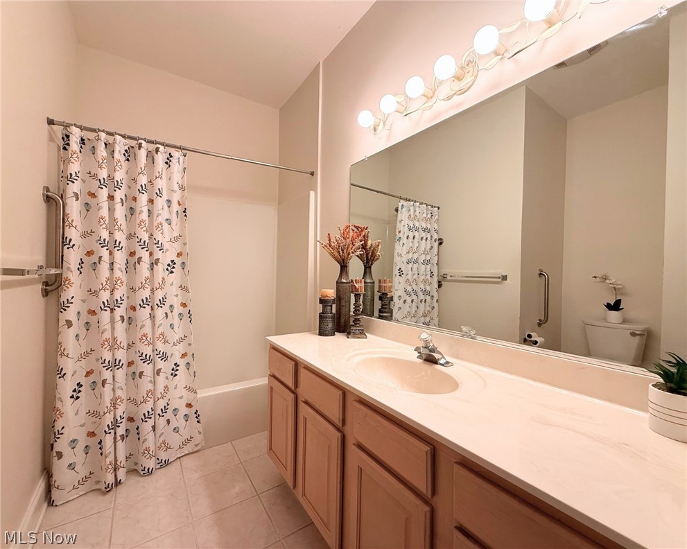 Pheasant Woods Condos Ph IV - Residential