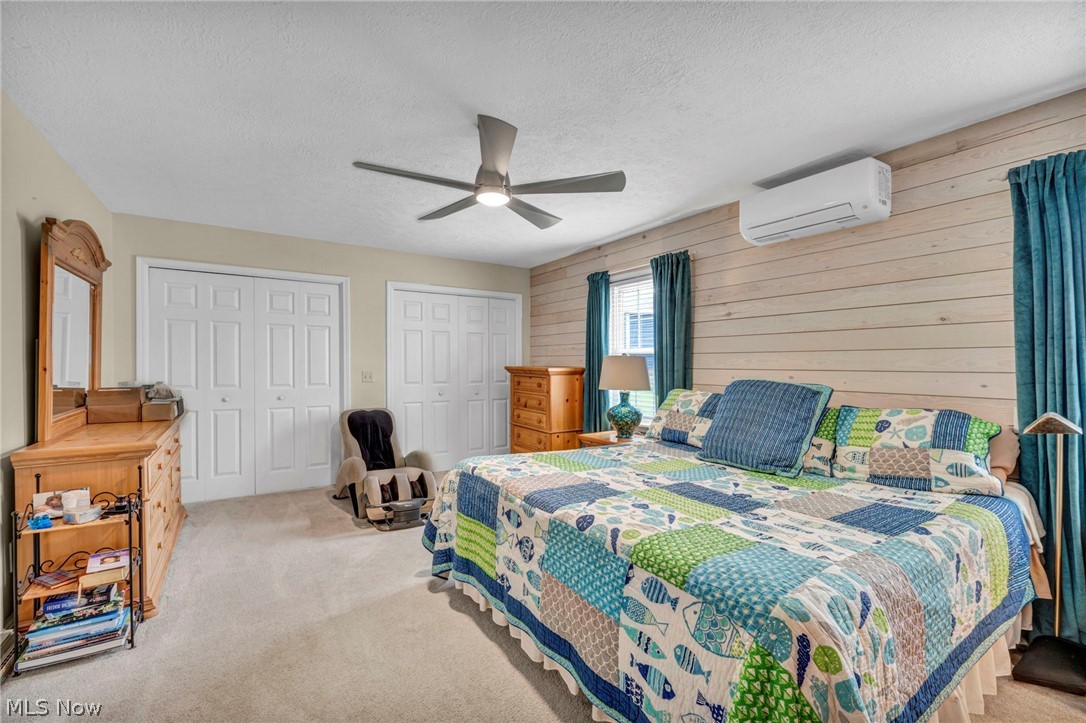 Oak Point - Residential