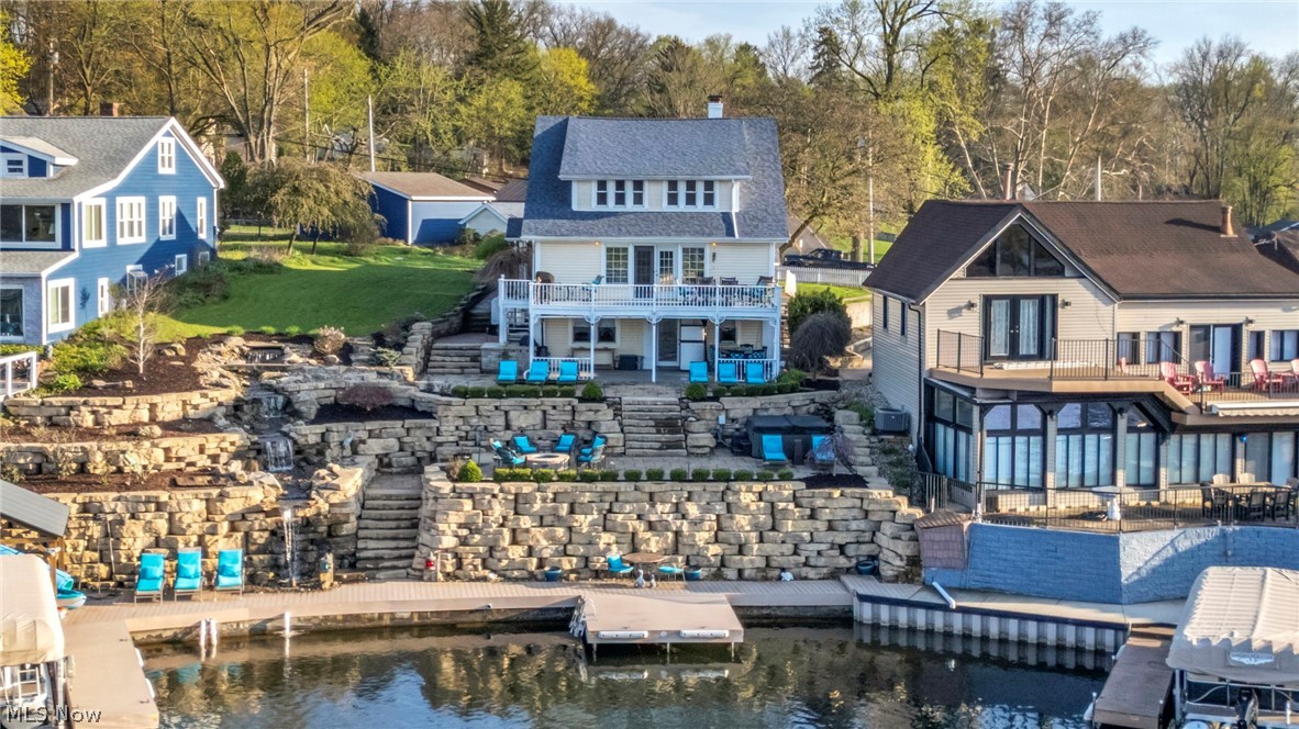 Oak Point - Residential