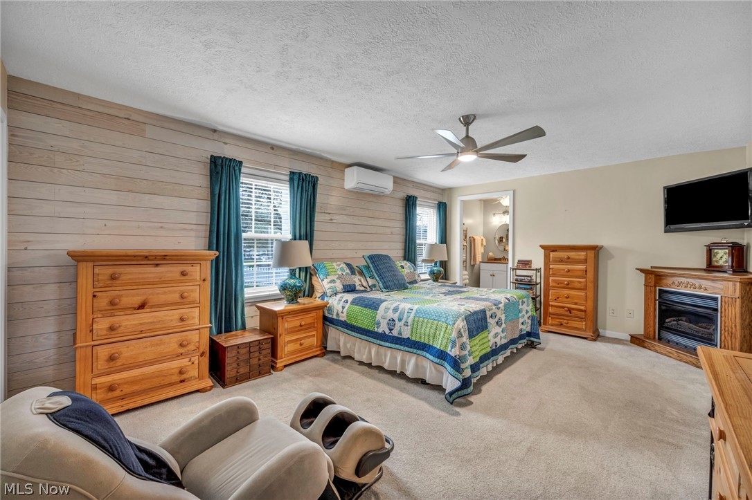 Oak Point - Residential