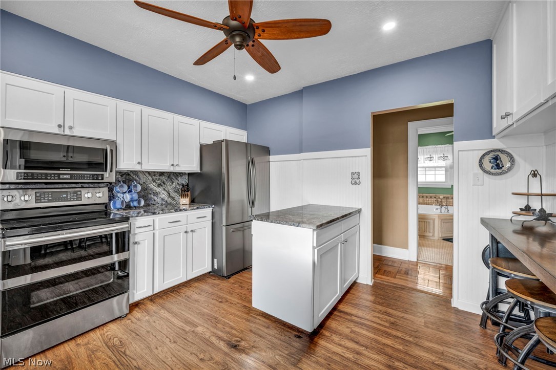 Oak Point - Residential