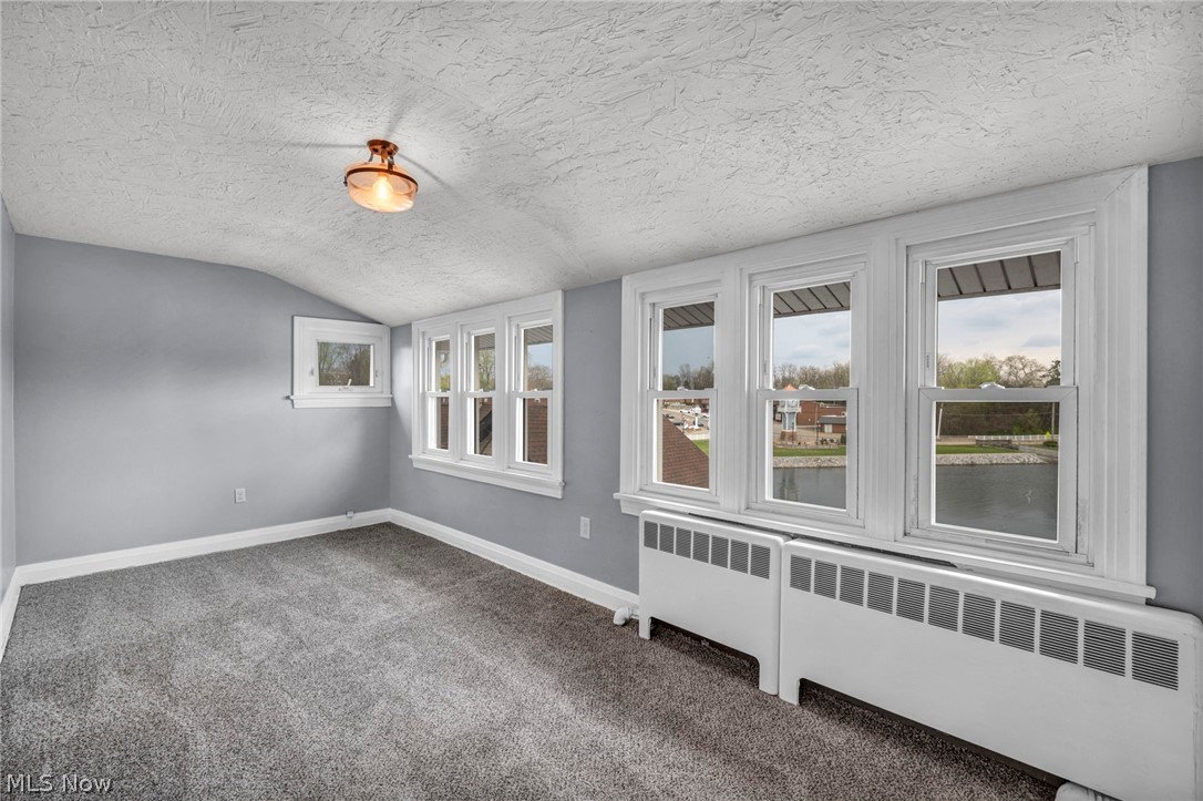 Oak Point - Residential