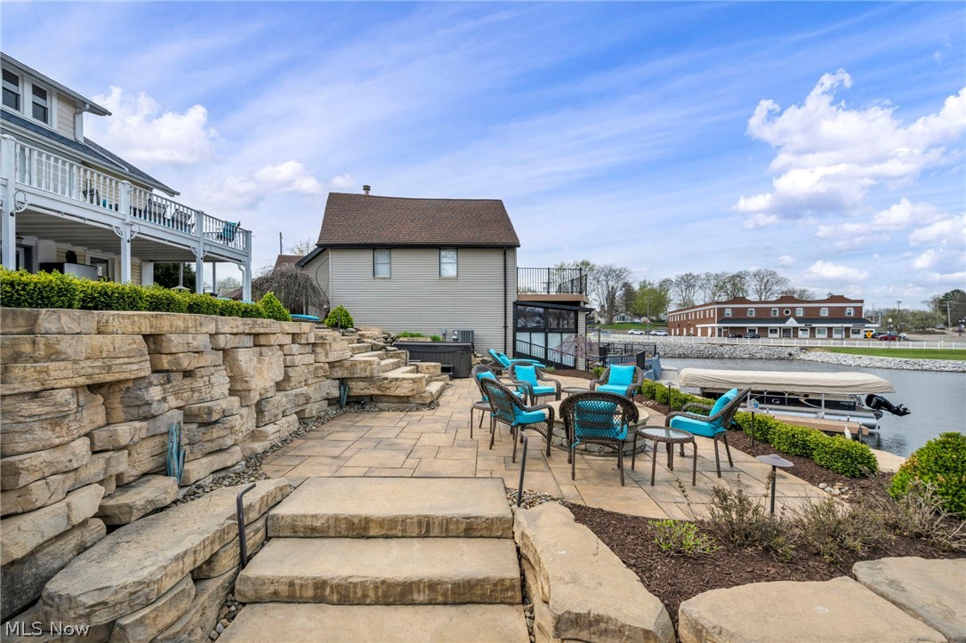 Oak Point - Residential