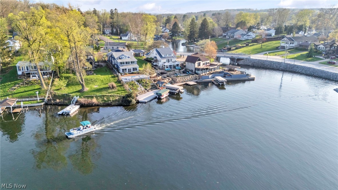 Oak Point - Residential