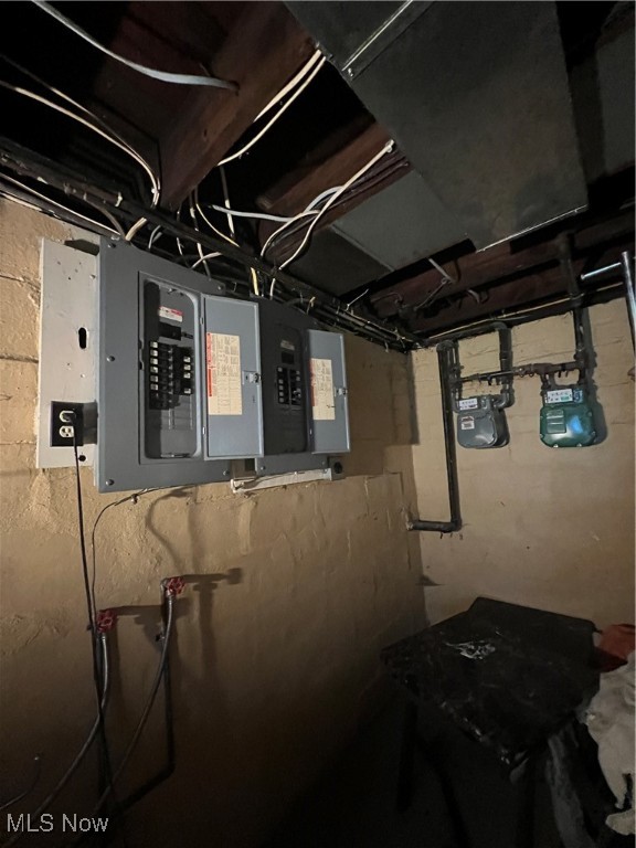 Canton - Residential Income