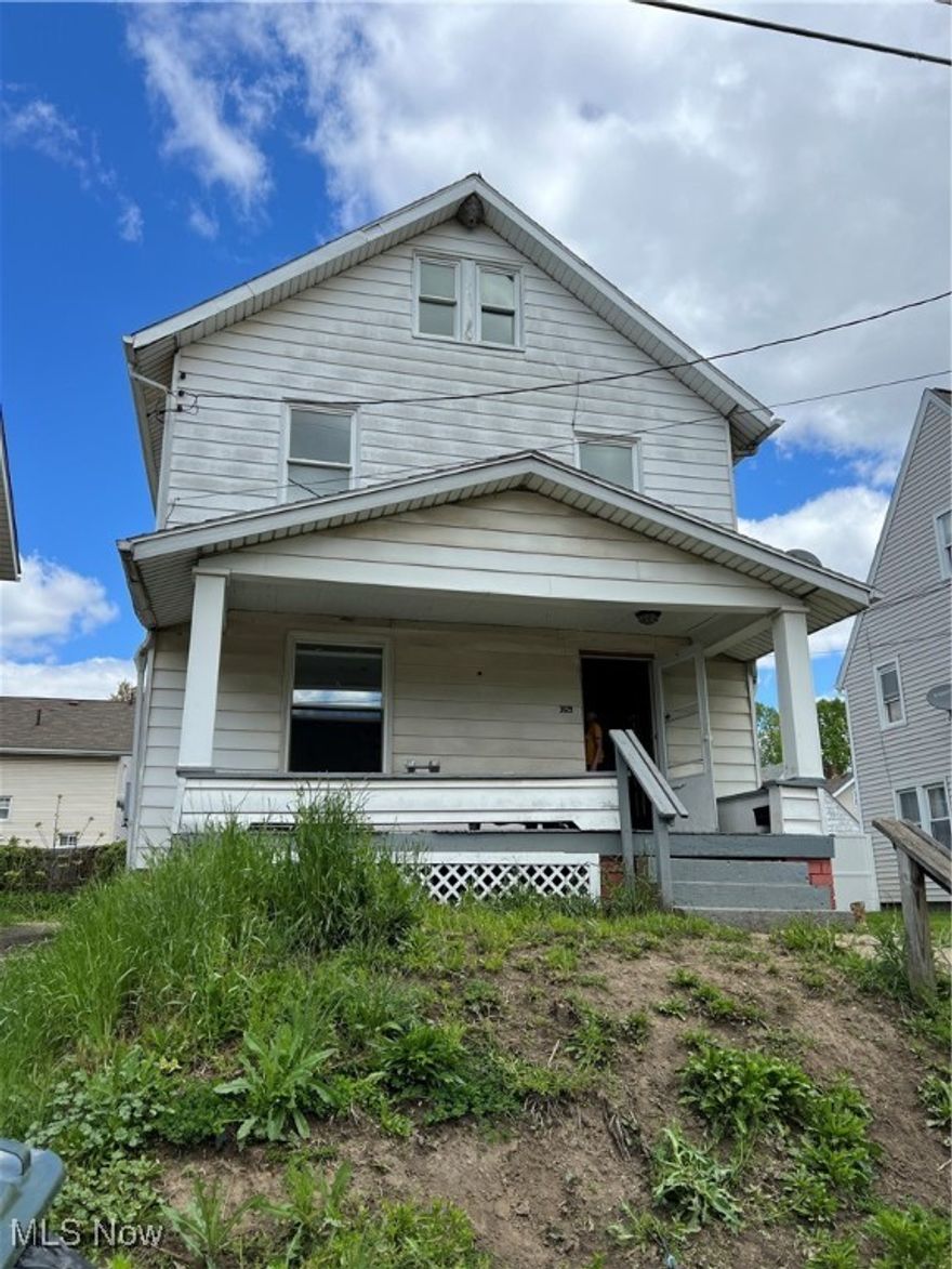 Are you looking for a single-family home that was converted to a Duplex in Canton CSD? This may be the one for you! The Lower unit is 1 bedroom/1 bath and has direct access to the basement which has Laundry! The upper unit is 3 bedrooms with a 4th bedroom available and another Full bath and has access from the exterior. There is a TON of potential with this property. Property is within walking distance of the local hospital, restaurants and gas station! Schedule a Showing today!

**Furnaces/AC Units, Electric Panels and Hot Water Tanks are all separated per Unit**** New HWT - August 2024