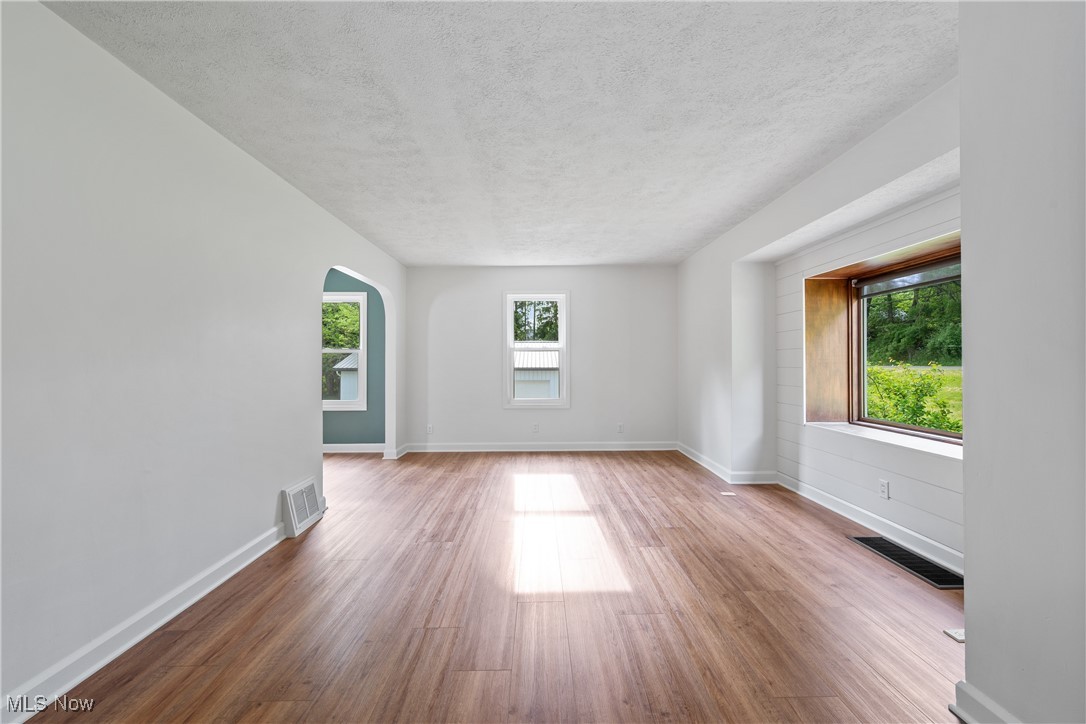 3400 Westbrook Street, Magnolia, Ohio image 3