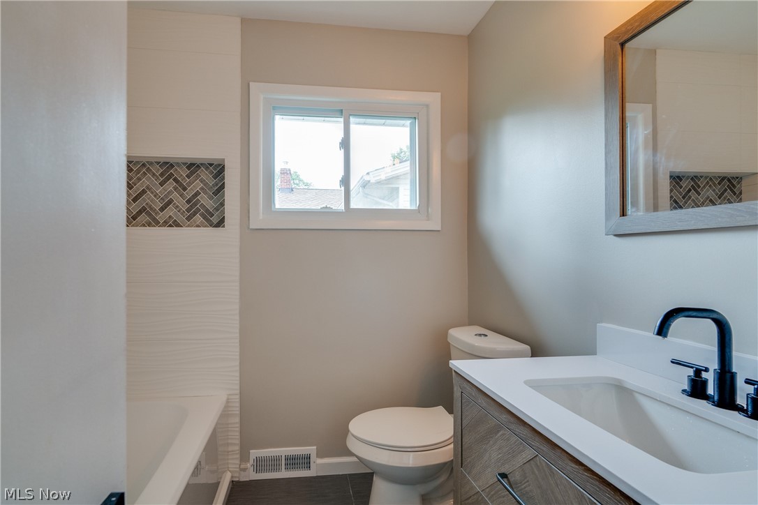 Lyndhurst Mdws 03 - Residential