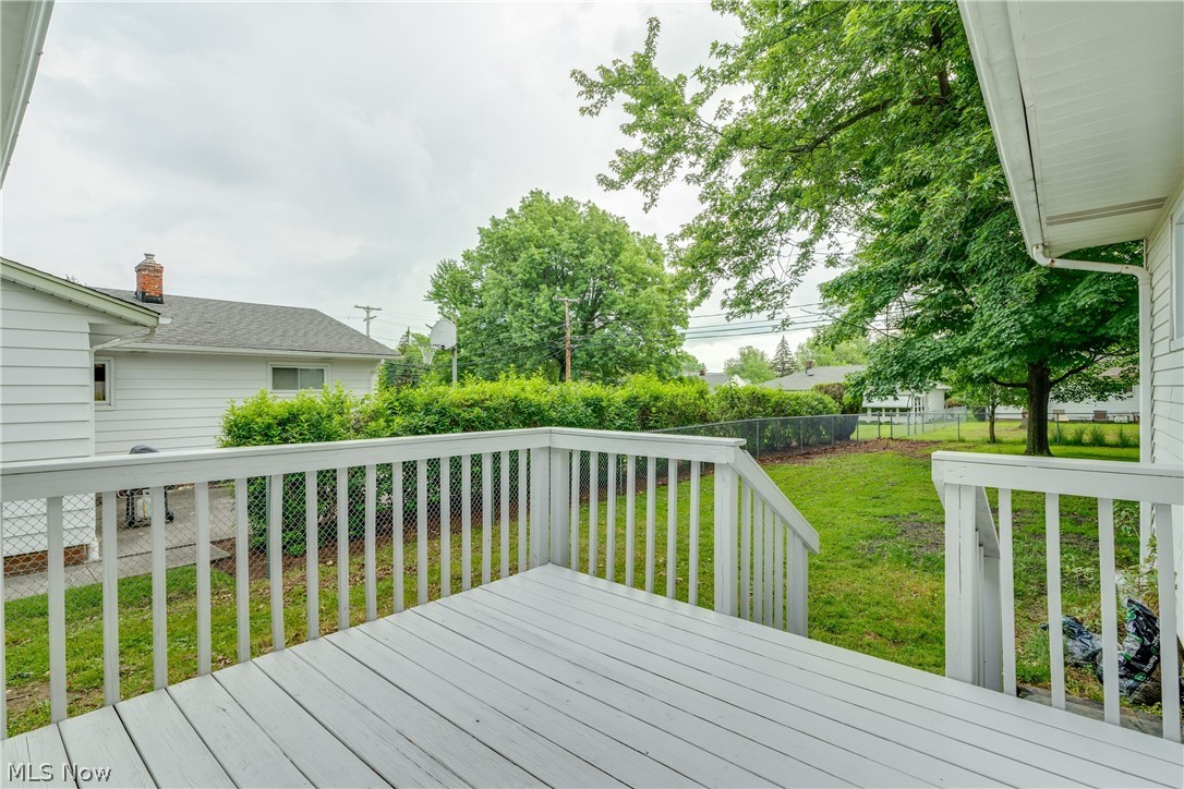 Lyndhurst Mdws 03 - Residential