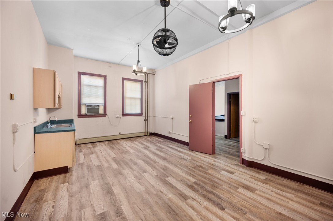 Exeter Square - Commercial Sale