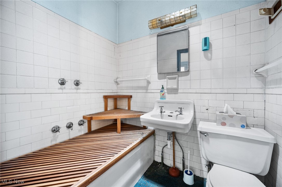 Exeter Square - Commercial Sale