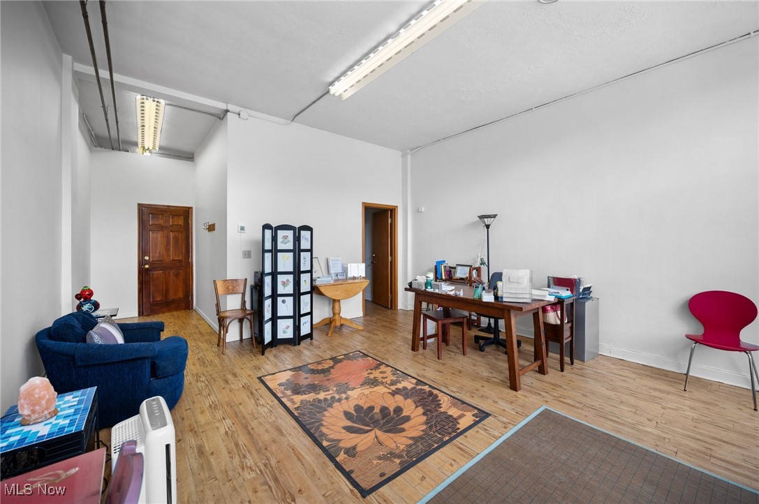 Exeter Square - Commercial Sale