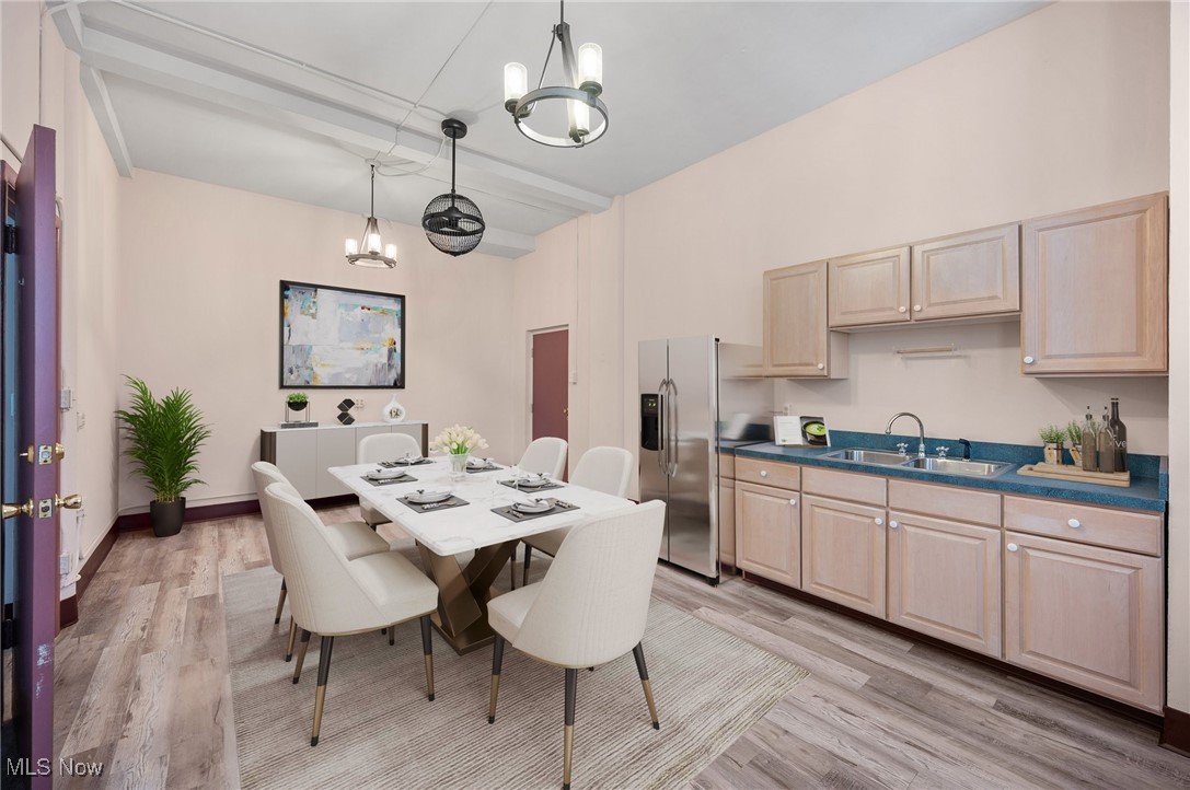 Exeter Square - Commercial Sale