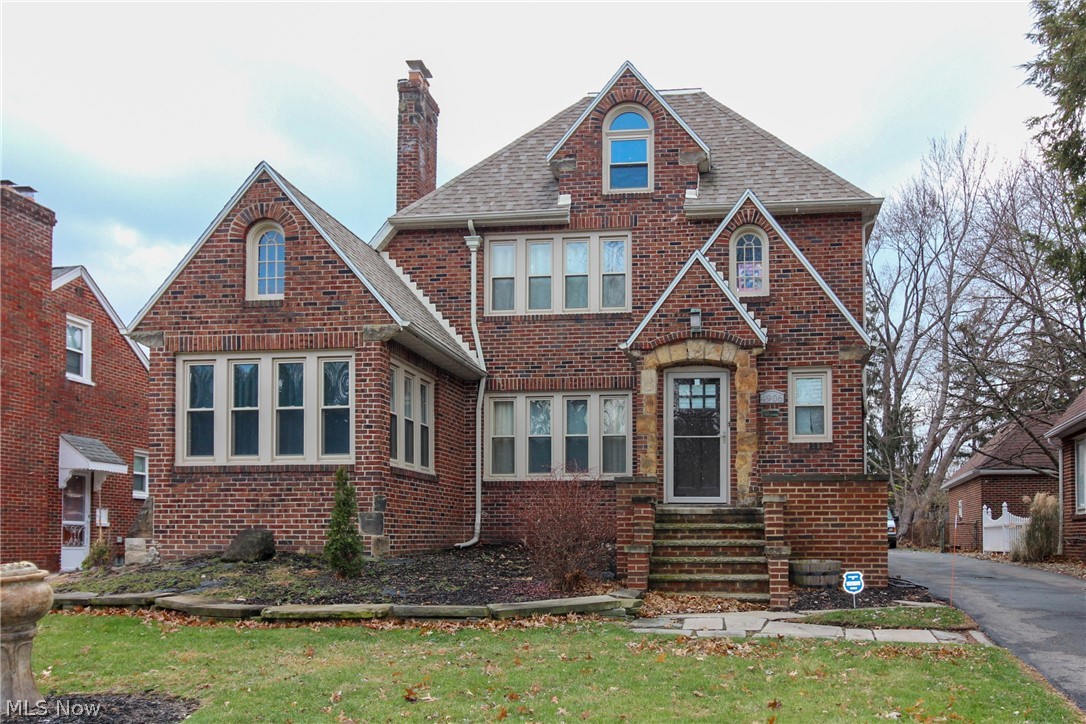 Large home in quiet neighborhood across from park. Completely renovated less than 5 years ago with over 4,300 SF of living space that includes a finished basement. Two main living areas on first floor (living room and family room) with an open concept kitchen/dining/family room. Audio speakers in ceiling throughout first floor. A study, full bath with marble floors, complete the first floor. Hardwood throughout first floor, except for bathroom, Dual staircases lead up to the newly carpeted 2nd floor. The master suite has a walk in closet, freestanding jetted tub and a walk-in shower, and a fan with bluetooth speakers. Three additional sizable bedrooms and a 2nd full bath finish out the 2nd floor. Third floor en suite is perfect as a teen suite or guest suite. Home has 2 furnaces and 2 AC units, less than 5 years old. Stainless steel kitchen appliances, including a beverage refrigerator and washer and dryer remain with home. Deck, roof, driveway, windows (all except one) are