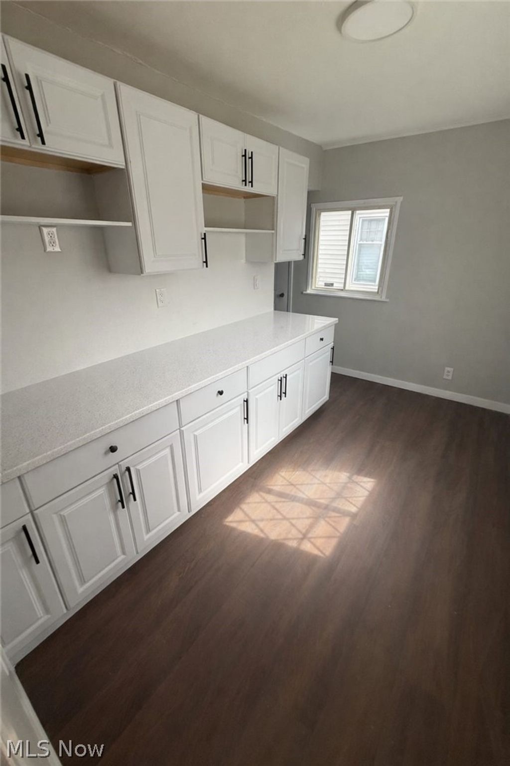 Photo of 13613 Beachwood Avenue, Cleveland, OH 44105 (MLS # 5196538)