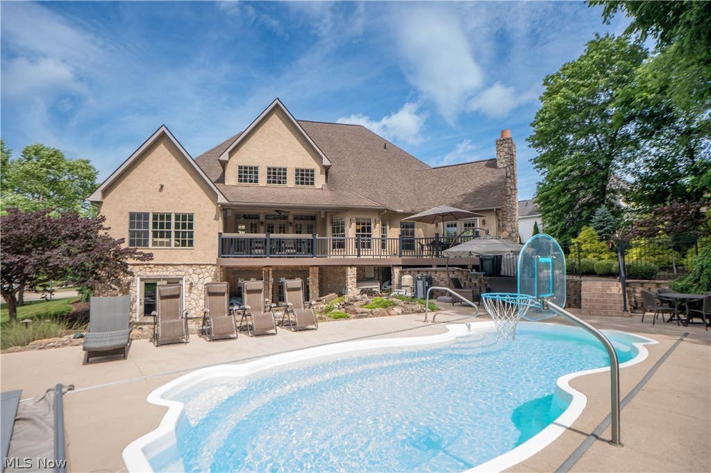 Photo of 8598 Regency Drive NW, Massillon, OH 44646 (MLS # 5225919)