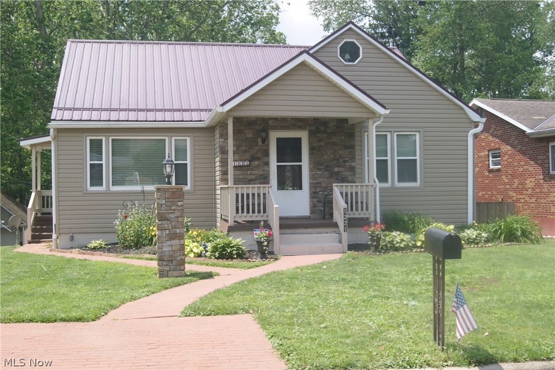 Move in ready lovely Cape Cod home in the highly sought after Edgeworth Addition! This home is very close to doctors offices, the hospital, city park & city pool, YMCA, and less than 2 miles to the interstate. This cozy home features 3 bedrooms, 3 full baths, plus bonus rooms that could be used as bedrooms or offices. On the main level are 2 bedrooms, 1 full bathroom, a galley style kitchen (all the appliances stay), dining area/home office area, nice size living room and an amazing large screened porch. Upstairs features a bedroom with tons of storage behind the knee wall with mini farm house sliders, built in dressers, built in shelves, full bathroom and a small room that could be a closet, sitting room or bonus room. On the lower level is a full bathroom, bonus room formerly used as a bedroom, separated laundry area and main basement area. The attached 2 car garage has space on the sides for shelving and tool boxes. The outside wall of the garage has a built in storage unit with​​‌​​​​‌​‌​​​‌‌​​​‌‌‌​​‌​​‌‌​​​​ ele