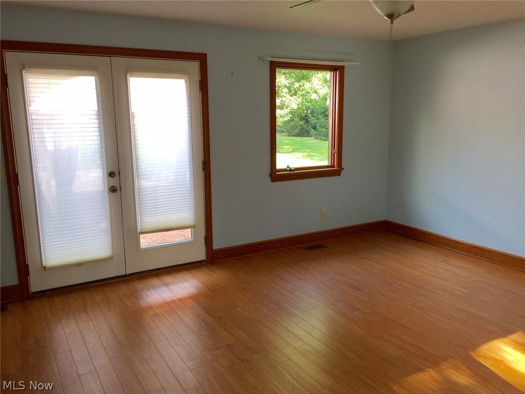 Johnny Appleseed - Residential