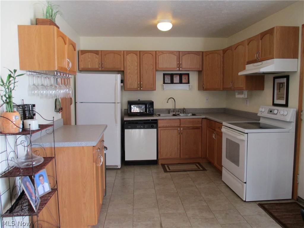 Oxford Heights Condo - Residential